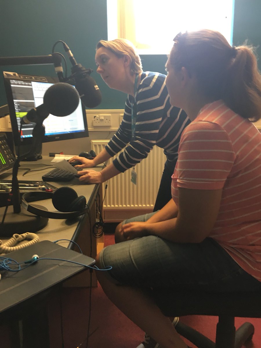 dunn97_alex's tweet photo. Getting ready to record an interview with @BBCGlos to discuss my winning business idea for this year’s @RoyalAgUni Grand Idea competition organised by @RAUEnterprise with days to go before departing for New Zealand thanks to @RWNZSchol https://t.co/jLuGIPAaF9