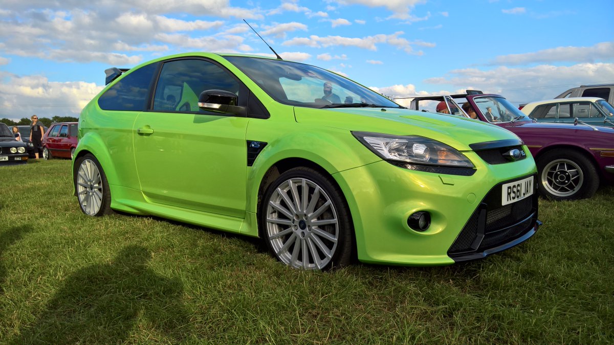reeves607_paul's tweet photo. More from Earls Barton @ClassicCarMeet nice selection of #RSFocus #FocusRS #STFocus #FocusST @ClubFocusRS @Focusmaniacom @FocusSTaRS @FocusRSForum @FocusRSOC @FocusSTOC @FocusSTforum https://t.co/TwfR3oIGA9