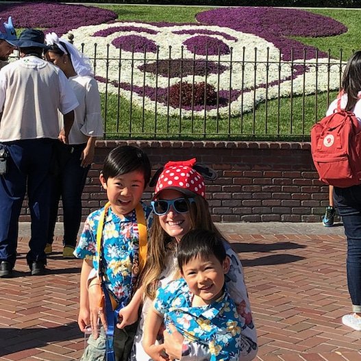 fairyguidemom's tweet photo. "My boys LOVED The Fairy Guide Mother"  #kidapproved #mommyshelper #bigsmiles #happy #happiestplaceonearth #vacation #holiday #goodtimes #disneykids #summertime #countdowntodisney #summer #wortheverypenny #disney #disneymom #disneyhack https://t.co/jQD1eLz8hc