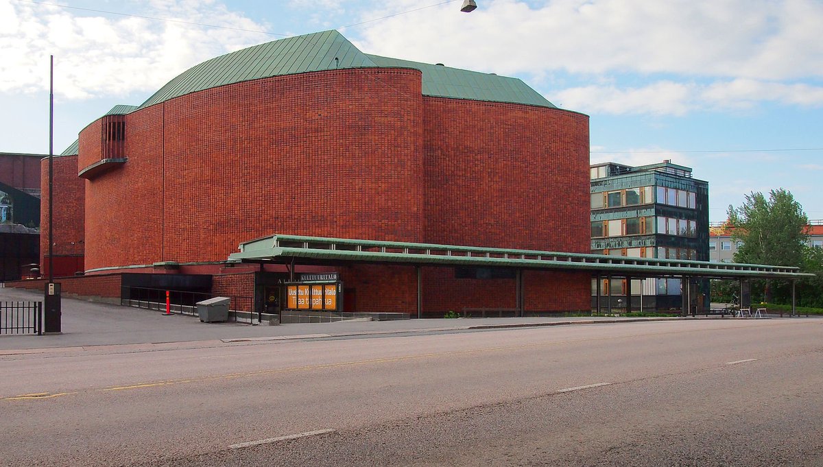 Speedmaster72's tweet image. Casa de la Cultura (Kulttuuritalo), situada en Sturenkatu 4, Helsinki (Finlandia), obra de Alvar Aalto construida entre 1955 y 1958.
#JuevesDeArquitectura