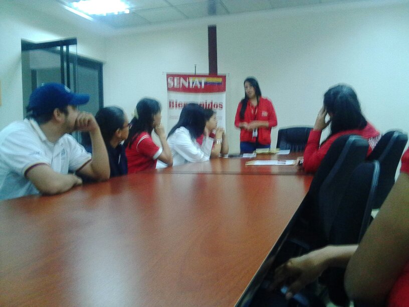 IPASMEURENA's tweet photo. Charla informativa por parte del #seniat sobre la importancia del rif@SENIAT_Oficial @IpasmeOficial@AndersonORomero https://t.co/ptGXPVSZfx