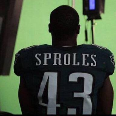 Happy Birthday to my favourite Eagle, Darren Sproles. Guys a machine. Glad he ll retire an Eagle. 