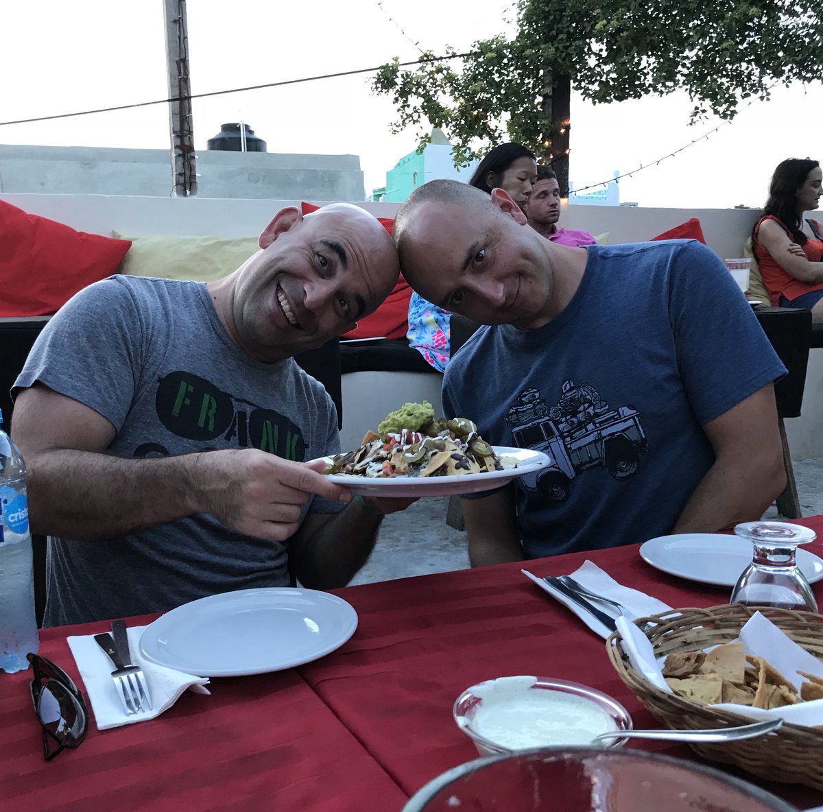 respectchoself's tweet photo. Putting our heads together to analyze this excellent plate, in the birthplace of the Cho. #120pesos https://t.co/ErvBjSbdGQ