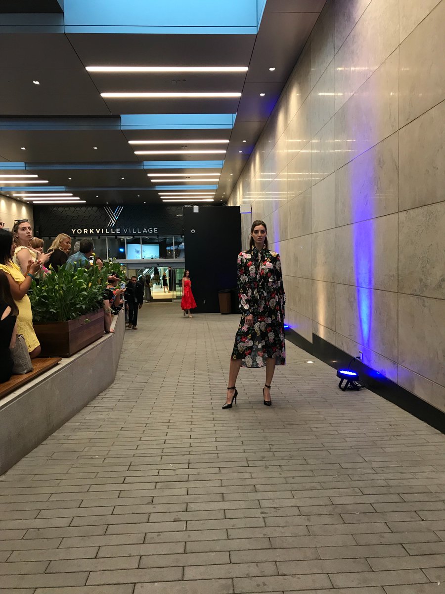 ICFFCanada's tweet photo. Stunning show tonight at #ICFFMODA! The presentation included clothing from #ChristianBoutique, #LaClosette, #Maska, #Eleventy, &amp; #Milli, + some fabulous looks from designers #AdrianArnieri, #Zoff, &amp; #Moskal. What a night! #ICFF18 https://t.co/aZKxXk2XhJ