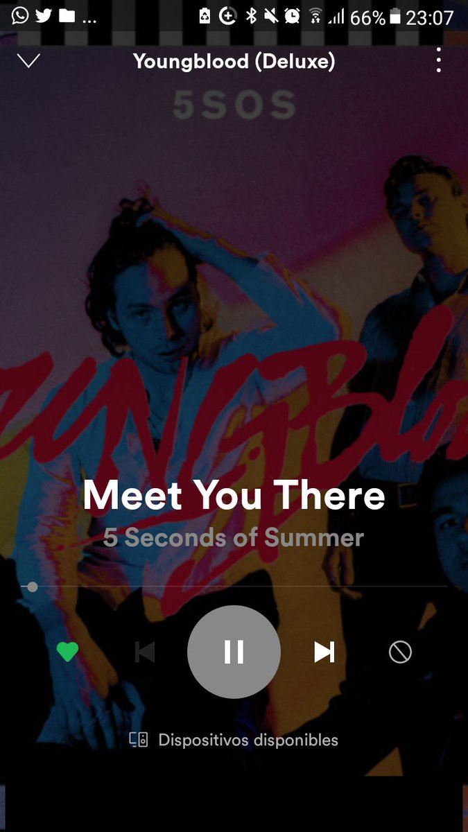 Team5SOSVzla's tweet photo. #YOUNGBLOODSTREAMINGPARTY
#YOUNGBLOODLATAM 
#YOUNGBLOOD MEJOR TARDE QUE NUNCA!
-S https://t.co/yK76lCuCRa