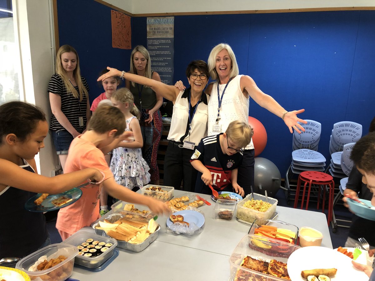 A beautiful final shared lunch of Year 3. What a gorgeous spread! Thank you parents and aunties for the fantastic contributions!