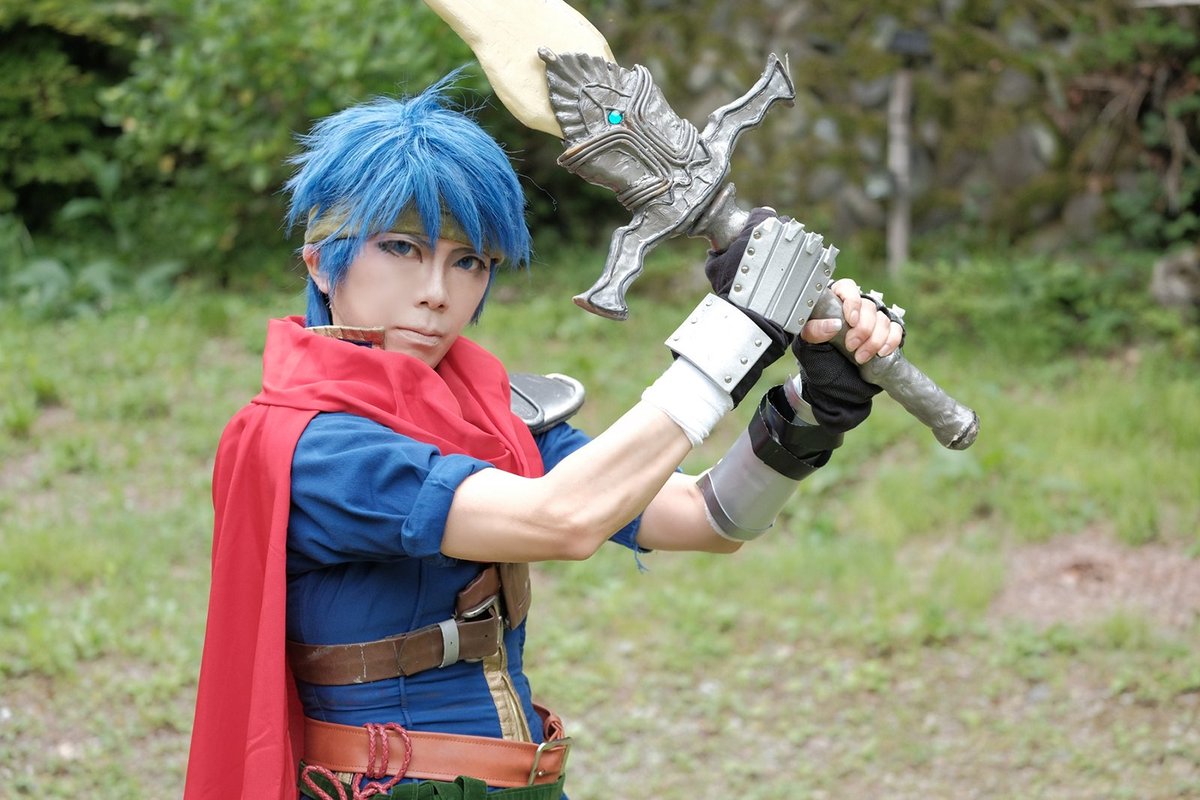 故 على تويتر Cos Fe蒼炎 スマブラ アイク 守るべきものの為 戦うだけだ 撮影 エナさん 0818enatter スマブラ新作の参戦決定記念にラグネル装備のアイクを撮影して貰いました