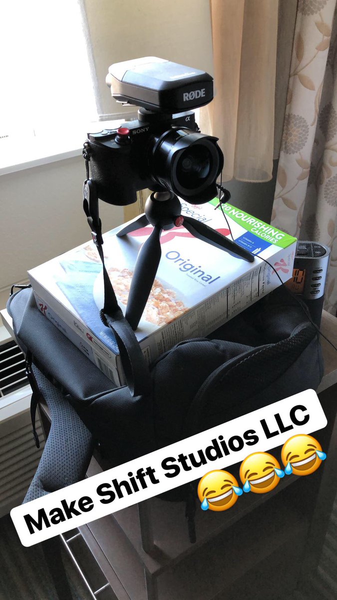 raystrazdas's tweet photo. Behind every great YouTuber is a story...
A story on innovation and how to get to get the perfect shot 😂👌🏼 #MakeshiftStudios #filmmaking https://t.co/UdChyfEQai