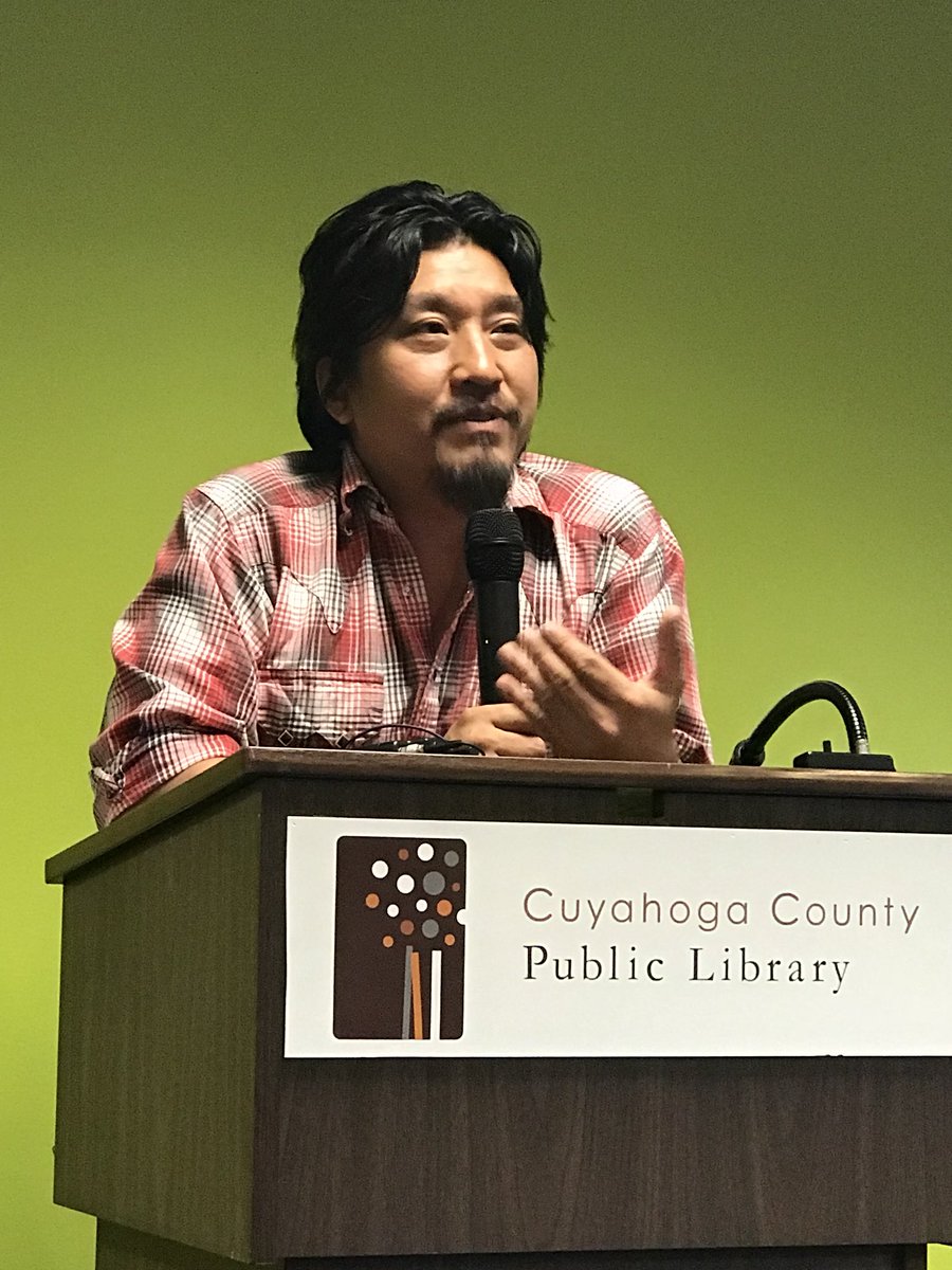 .@chefedwardlee talks about food as way to know people more authentically, and to know their stories. #ButtermilkGraffiti