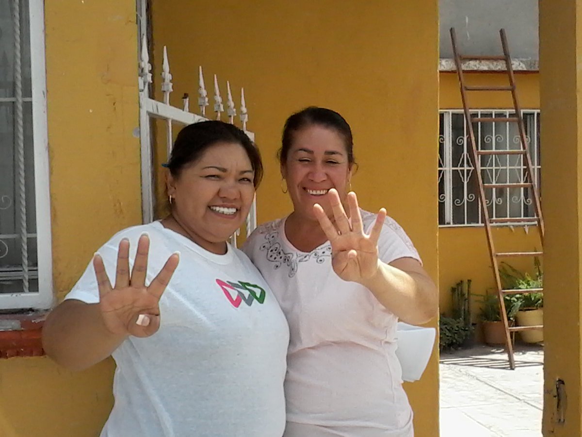 MarthaAAlanis's tweet photo. Y seguimos con la estructura @ONMPRIDurango #IVDistritolocal #ResolverContigo y con nuestra Candidata @ArlinaAdame @EnriqueBenitezO @AlyGamboa  @SugheyTorresR #yojaloconArlina https://t.co/WrNhpvz0p8