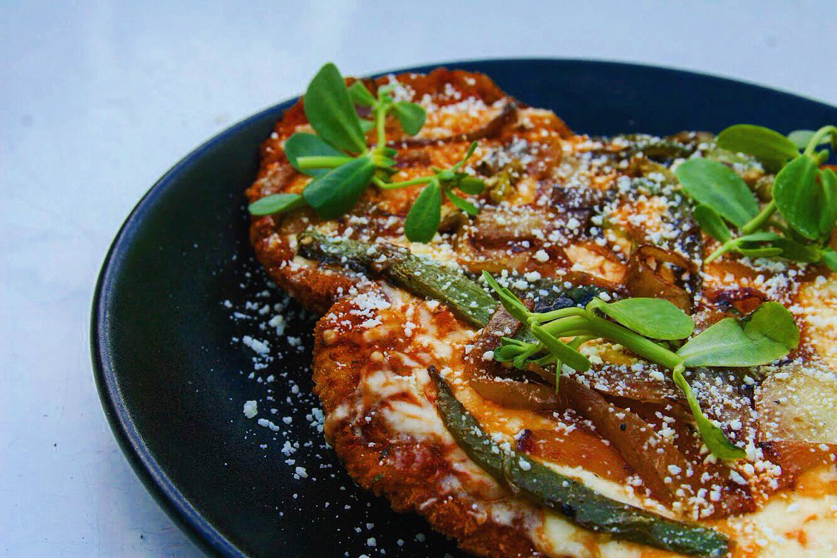 BodegaTacoBar's tweet photo. What do you call a pig that does karate? Pork Chop! 🐷
Chuleta Enchilada; Boneless pork chop, Mexican sauce, melted chihuahua, and chilis toreados. https://t.co/HKvX2MZtSr