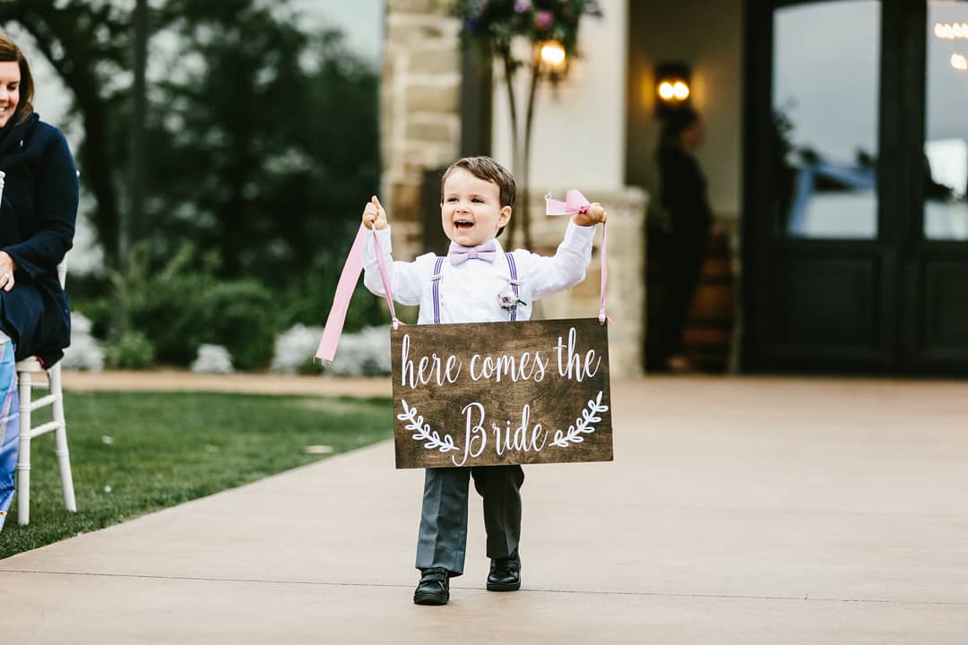 BellaBySara's tweet image. Make way! Make way! Here comes the bride! #WeddingWednesday