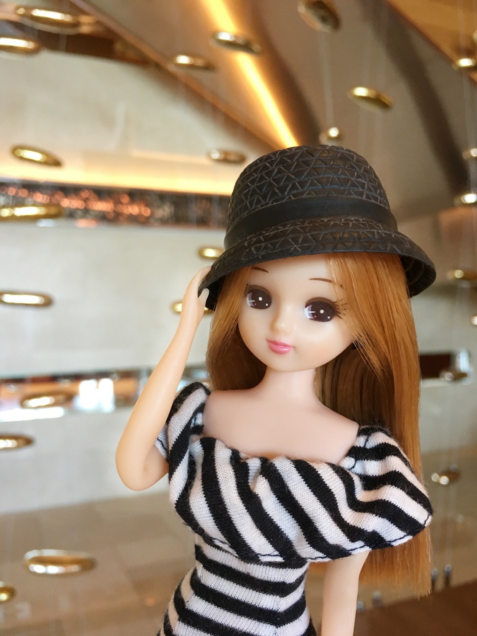 リカちゃん 公式 Pa Twitter お友達と放課後にボウリングへ行くことになったの 今回こそはストライクを出して アッと言わせちゃうんだから みんな リカにコツをこっそり教えて T Co Bmcvj0z2lm Twitter