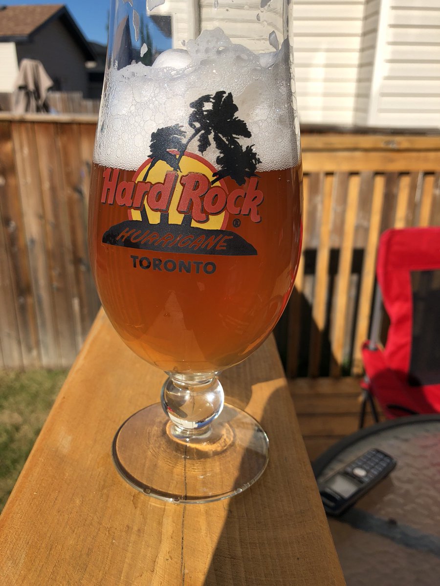 bnc018's tweet image. Hope my neighbours like @Skrillex and @arminvanbuuren cause I’m at very least tipsy and blasting them from my patio. #lastdayofspring #tomorrowssummerbitches #sorrynoysorry #Skrillex #Arminvanbuuren