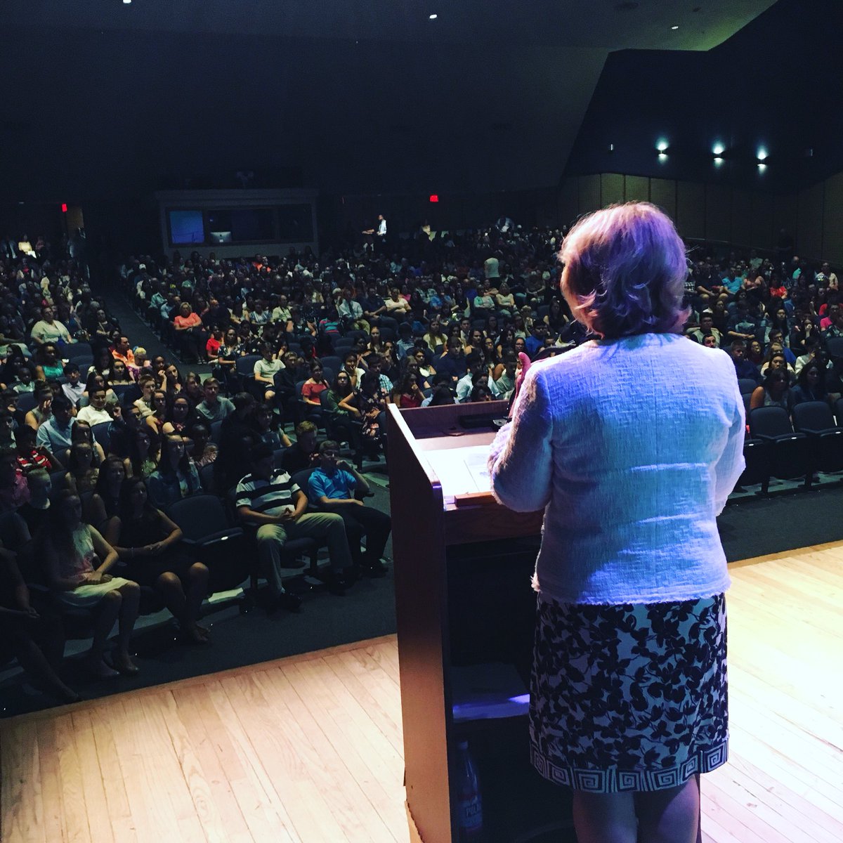 Thanks to @suechalifoux for meeting with our 8th graders on their graduation day!