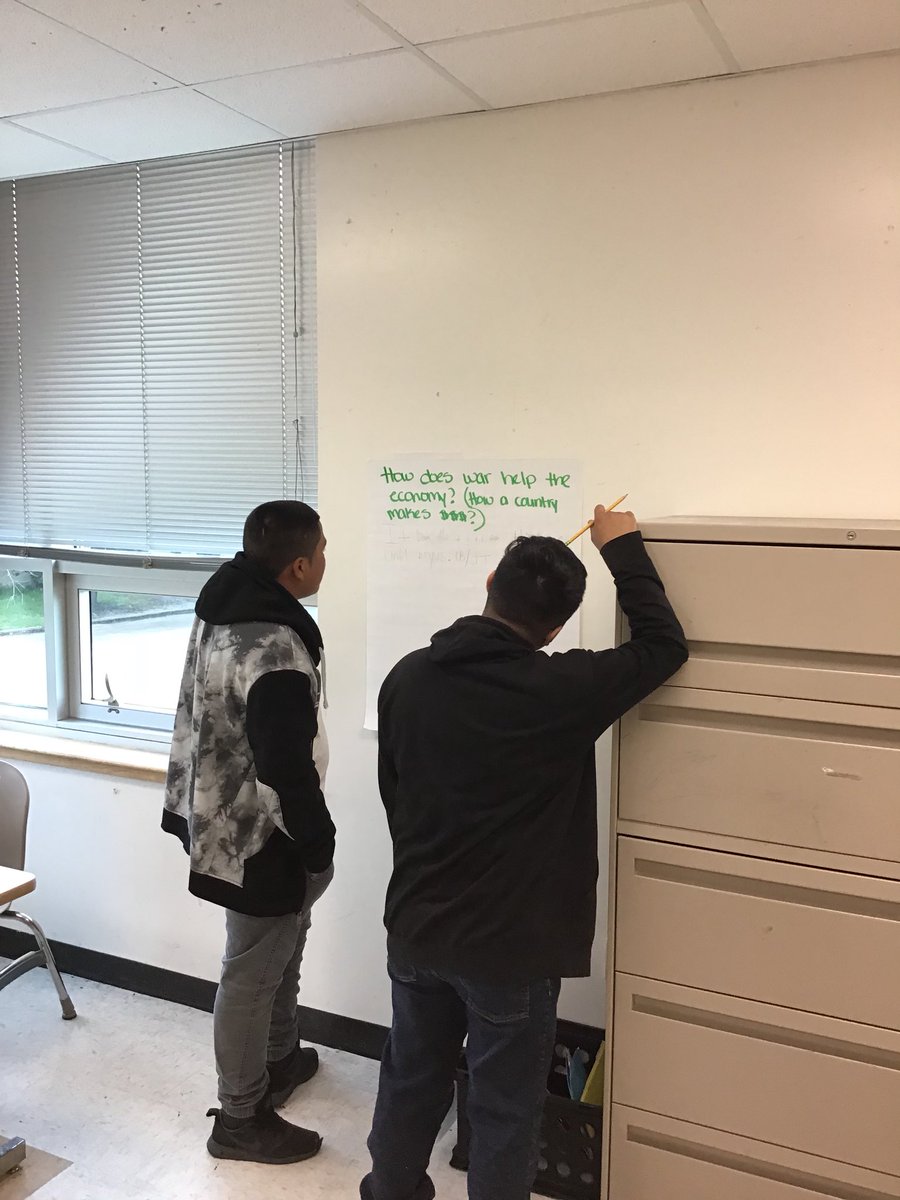 worldofmsa's tweet image. Silent discussion about the impact of WWII on #HiddenFigures #summerschoollearning #engagement #amazingworldofmsa