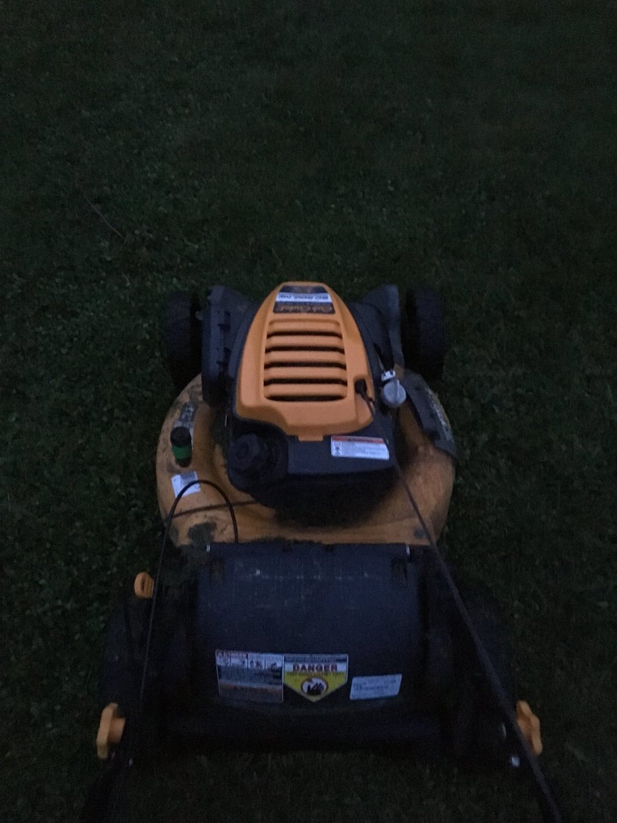 walteryetman's tweet photo. Will have to install a headlight..finally some good weather #mowinginthedark #goodtherapy #sorrybees https://t.co/sFikfRcKQ8