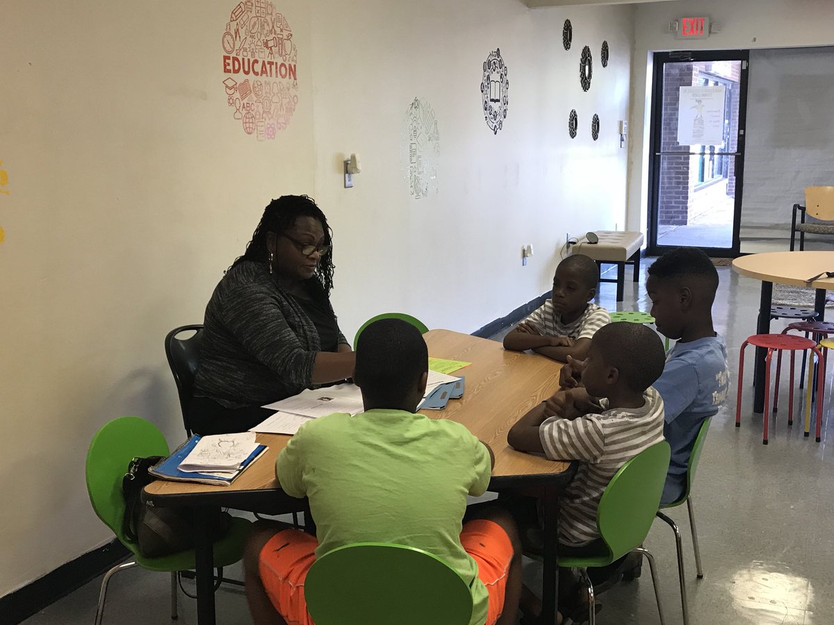 FavorAcademy's tweet photo. The scholars of the Favor Academy Tutoring Center were hard at work today! Learn more at: https://t.co/42xh0Lnjjf #gotFAE https://t.co/ZMeXhcF7Kj