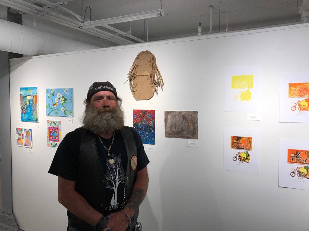 kshan_11's tweet photo. Amazing @LoyolaAdultEd art exhibit! Great to meet Sterling,Shanna and Amanda #inspired @chrisdelisle @RobGilmour39 https://t.co/DaD7QQiFX6