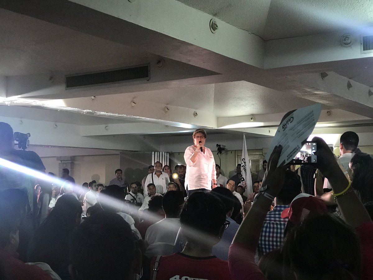 antonio_dime's tweet photo. Cierre de campaña de nuestra candidata @GinaTrujilloZ con los jóvenes tabasqueños, acompañado de nuestro candidato @ChicoBecerra70 #YoConGina #YoConChico https://t.co/jbZ21QA4GC