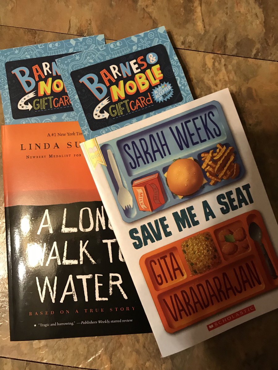 Owl_b_TorresEdu's tweet image. Hope to see lots of faces at tomorrow’s session! There’s giveaways!!! #r12transformEd #diversitymatters