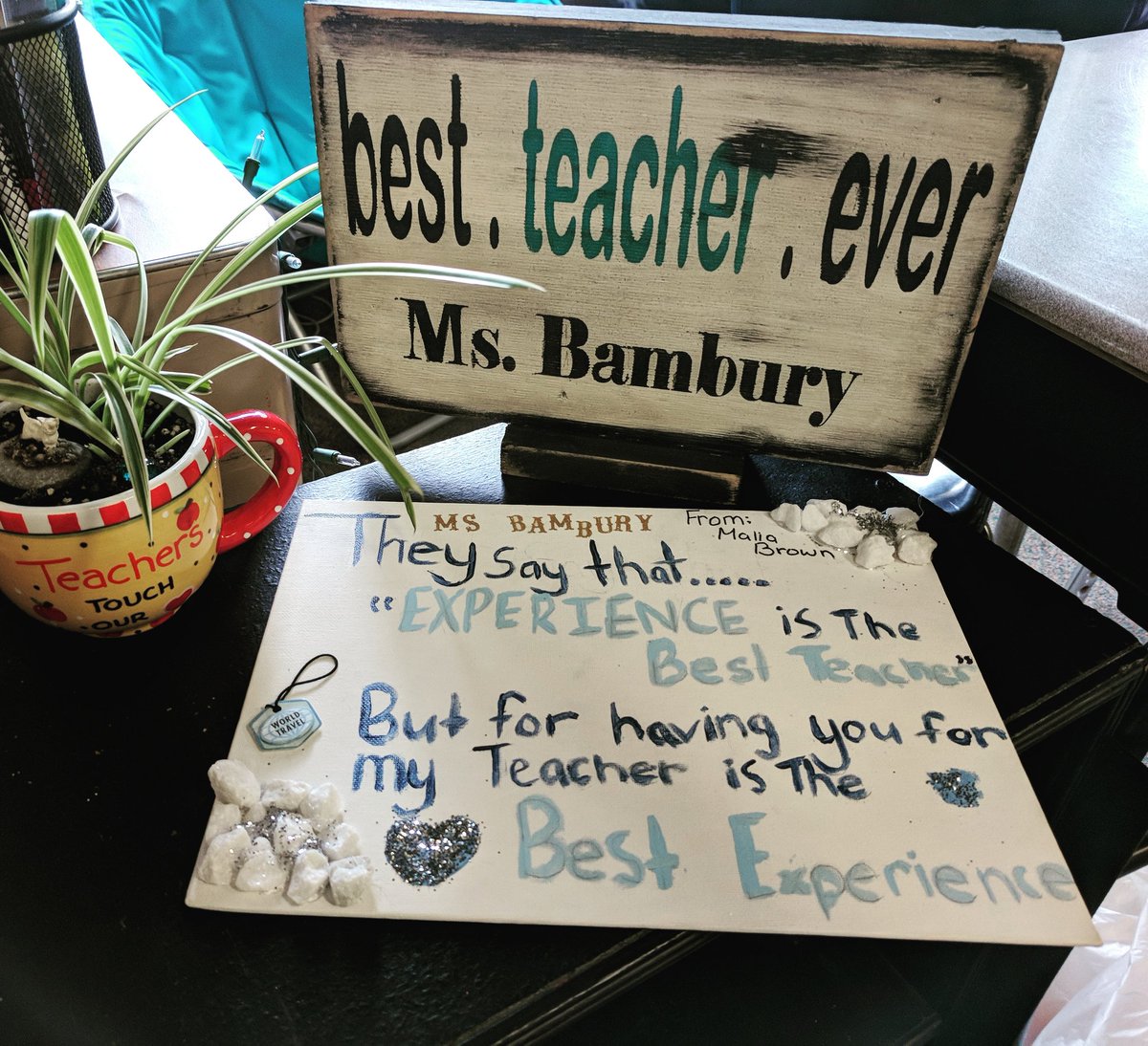 sbambury13's tweet photo. I had the hardest time saying goodbye to my friends today. 😭 #5thto6th #NCSDLearns https://t.co/25AKHJZZ9t