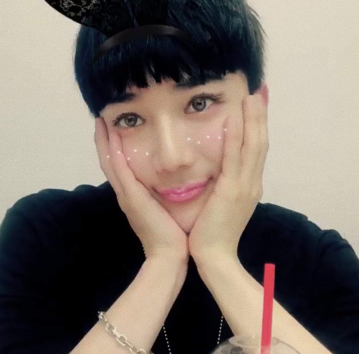 softin2it's tweet image. .. ⃗ #인호 💅🏻 #HAPPYINHODAY ᵕ̈