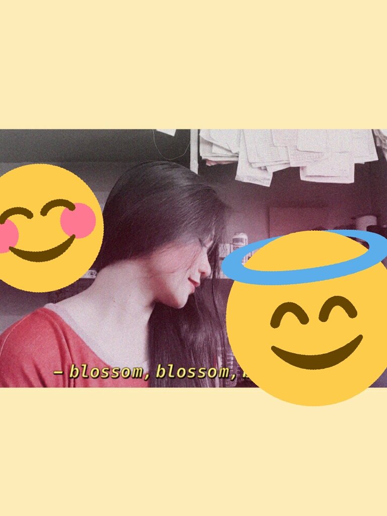 solheart18's tweet photo. "Sometimes you need to be alone not to be lonely,but enjoy your free time being you and yourself"😊😊😊💖💖💖

#meeeeee https://t.co/GYlRg0iTe4