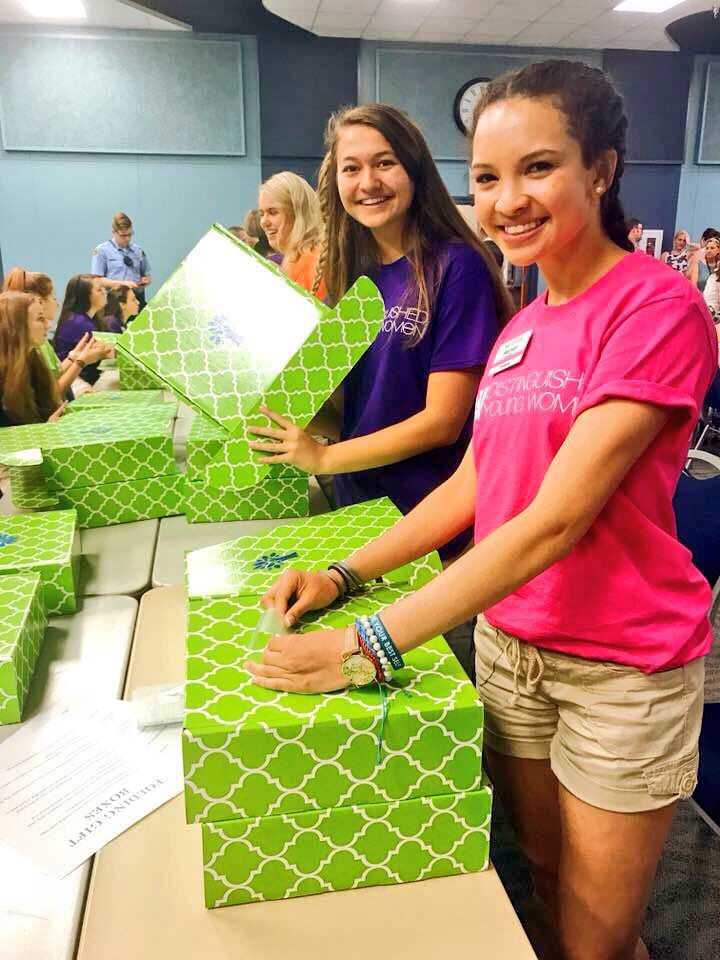 lidiabalanov's tweet photo. thankful for an amazing day touring the University of South Alabama, volunteering at the women and children’s hospital, and line dancing on the USS Alabama!! 🛳 #DYW #DYW2018 https://t.co/ET57KdKzZu
