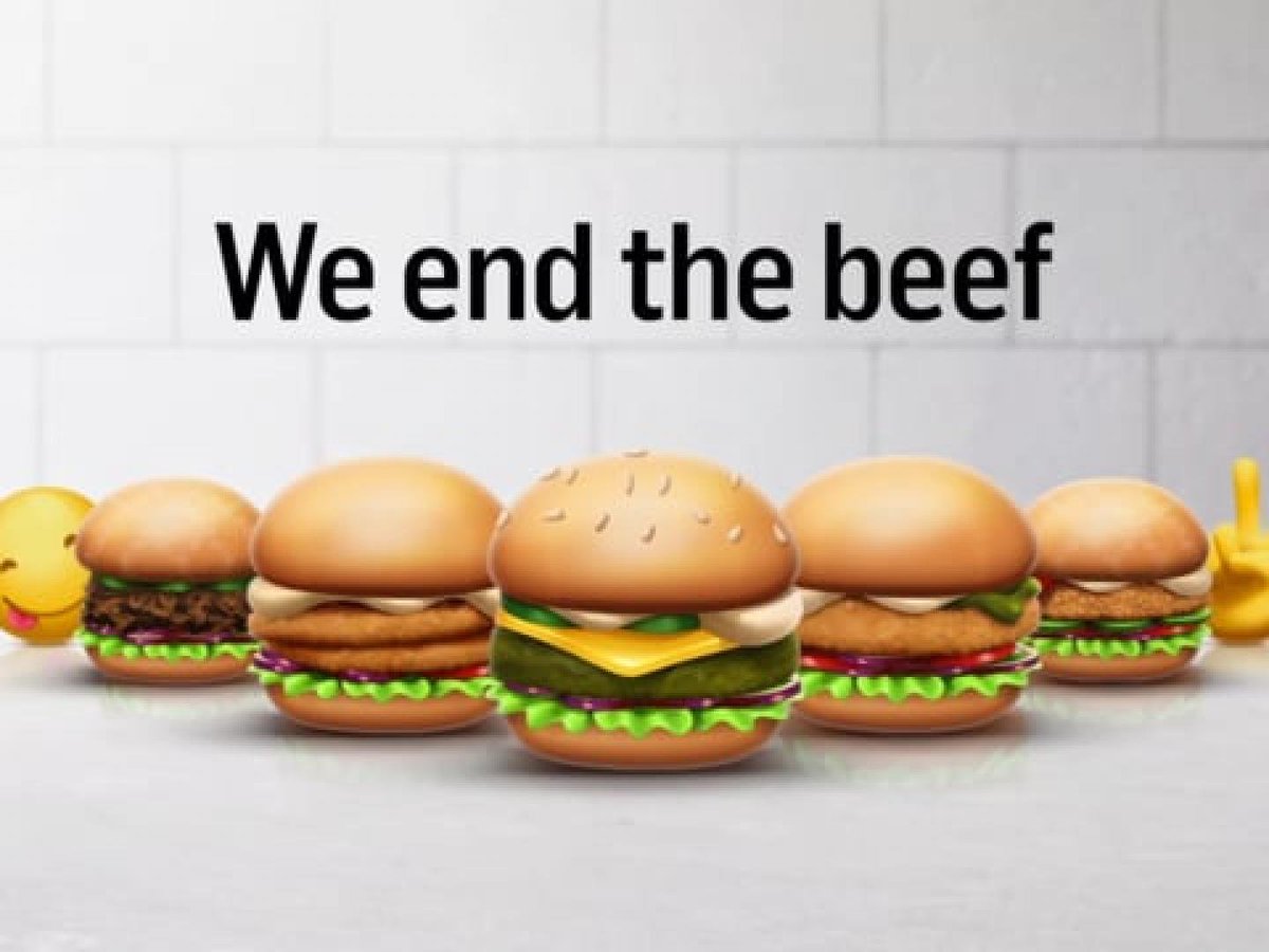 adsoftheworld's tweet photo. See the latest @max_burgers ad by Acne, Sweden: Green Emojis https://t.co/rttYDkWoHR https://t.co/zmXDXfoWrc
