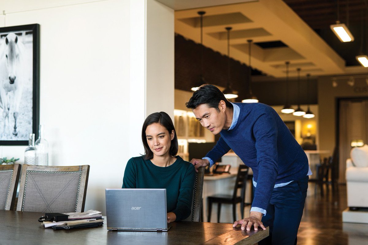 windowsinsider's tweet image. One week left to submit a photo to the #InsidersinAction Helper Contest and enter to win a chance to have your story featured on the #WindowsInsider website! How are you using tech to help others? aka.ms/helpercontest?… #Windows10 #tech #helpingothers #contest #giveback #wip