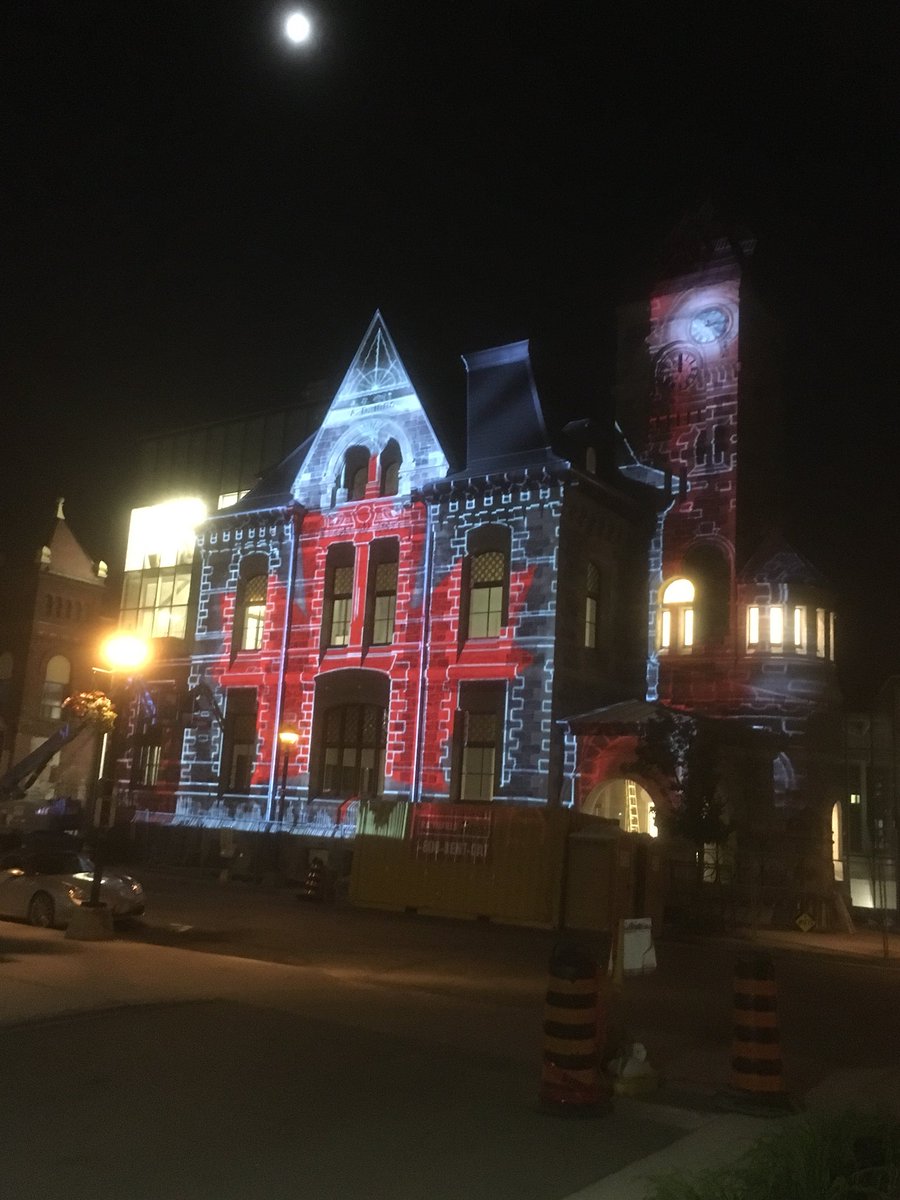 The old post office is looking pretty awesome tonight <a href="/cityofcambridge/">Shitty of Cambridge</a> @IdeaXchng @GaltOnTheGrand <a href="/galtlove/">#GaltLove</a> #library #galt