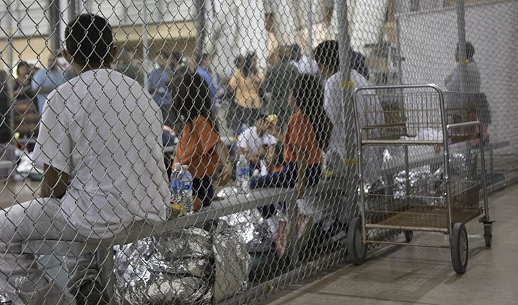ABA Journal (@abajournal) on Twitter photo Read about how the <a href="/ABAesq/">American Bar Association</a>'s South Texas Pro Bono Asylum Representation Project (ProBAR) is representing separated families at the border. ow.ly/Kg5c30kAPby via <a href="/ABAJournal/">ABA Journal</a>. Get involved by volunteering (bit.ly/2tl77Id) or donating (bit.ly/2tbMX3i). Read about how the <a href="/ABAesq/">American Bar Association</a>'s South Texas Pro Bono Asylum Representation Project (ProBAR) is representing separated families at the border. ow.ly/Kg5c30kAPby via <a href="/ABAJournal/">ABA Journal</a>. Get involved by volunteering (bit.ly/2tl77Id) or donating (bit.ly/2tbMX3i).