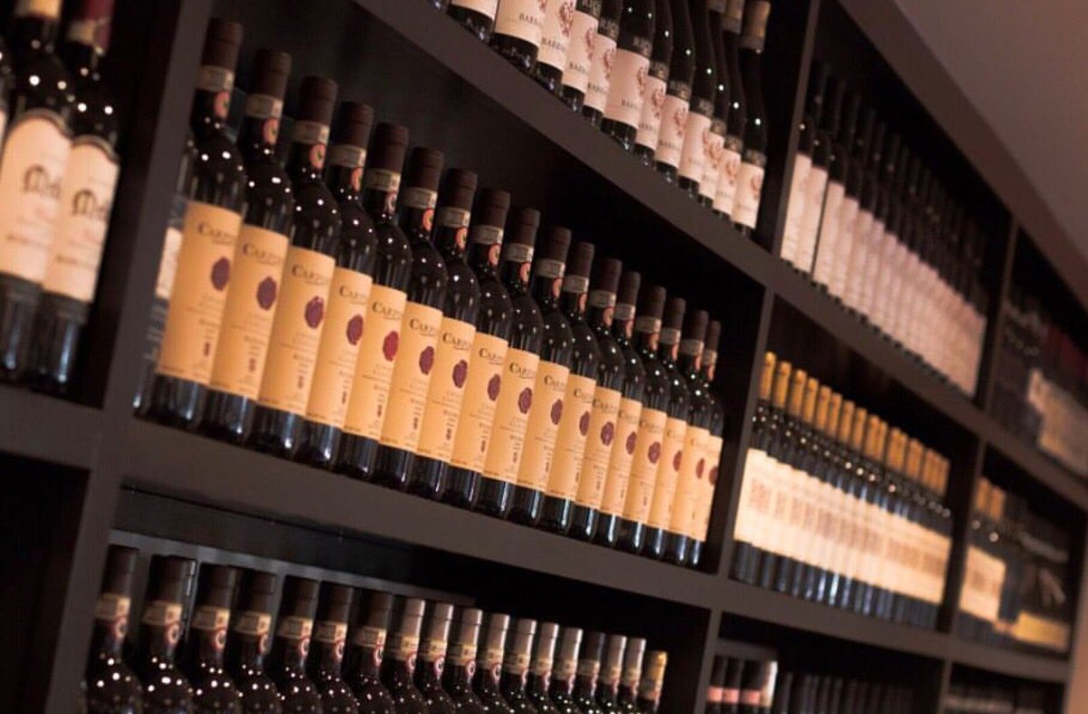 A Wine O tweet media