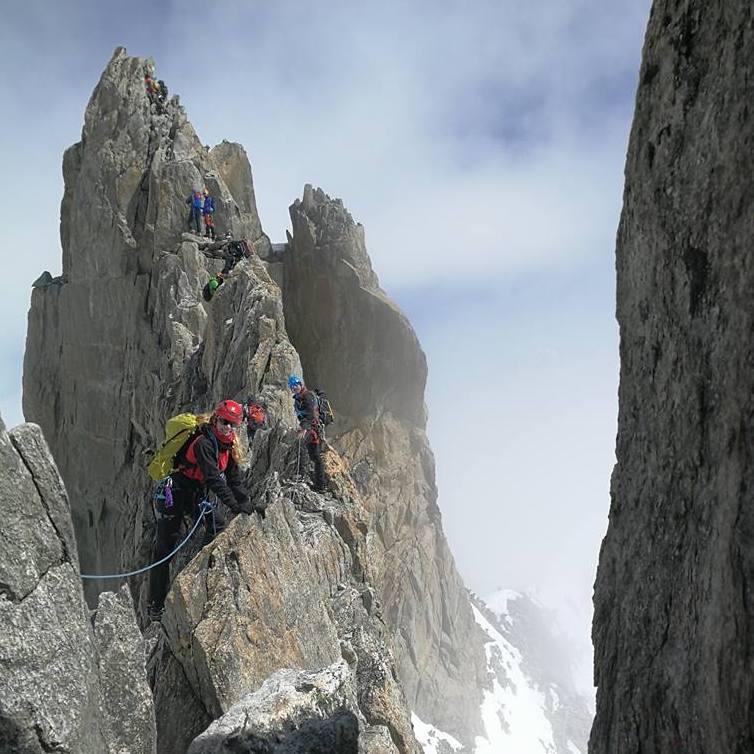 CAITorino's tweet photo. 🧗♂️ Voilà le #MontBlanc! Gli allievi della #ScuolaGervasutti si cimentano su Grand Capucin (via degli Svizzeri), Dente del Gigante, Aiguille de Rochefort, Aiguille d'Entreves e Pic Adolphe! Alé #Gerva ➡️ https://t.co/YVkqP5XrqE #caitorino #arrampicata #montebianco #alpinism https://t.co/vfUpVGTzBV