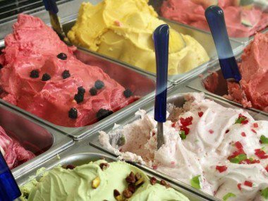 Carabinieri NAS Palermo, dito nel gelato. Sospesa l’attività di un bar – gelateria cibariaweb.it/2018/06/21/car…