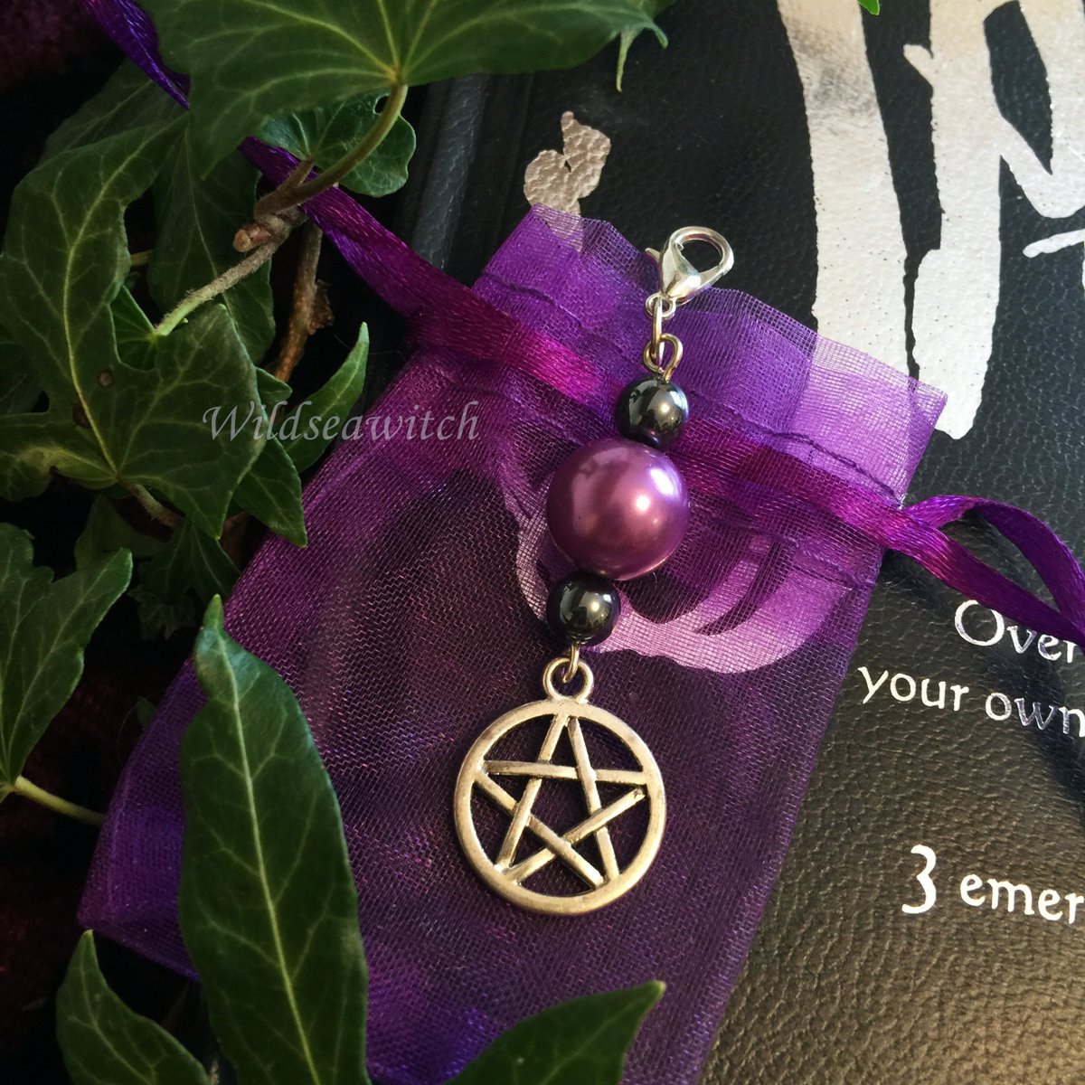 wildseawitch's tweet photo. Excited to share the latest addition to my #etsy shop: Pentagram Clip On Charm & Pouch. PROTECTION Amulet Pagan Bag Zip Purse Keyring https://t.co/NwxBCUJWlm #accessories #charm #zippull #purple #silver #wiccan #charmtalisman #uniquegift #organzapouch https://t.co/gDdZRUgfjF