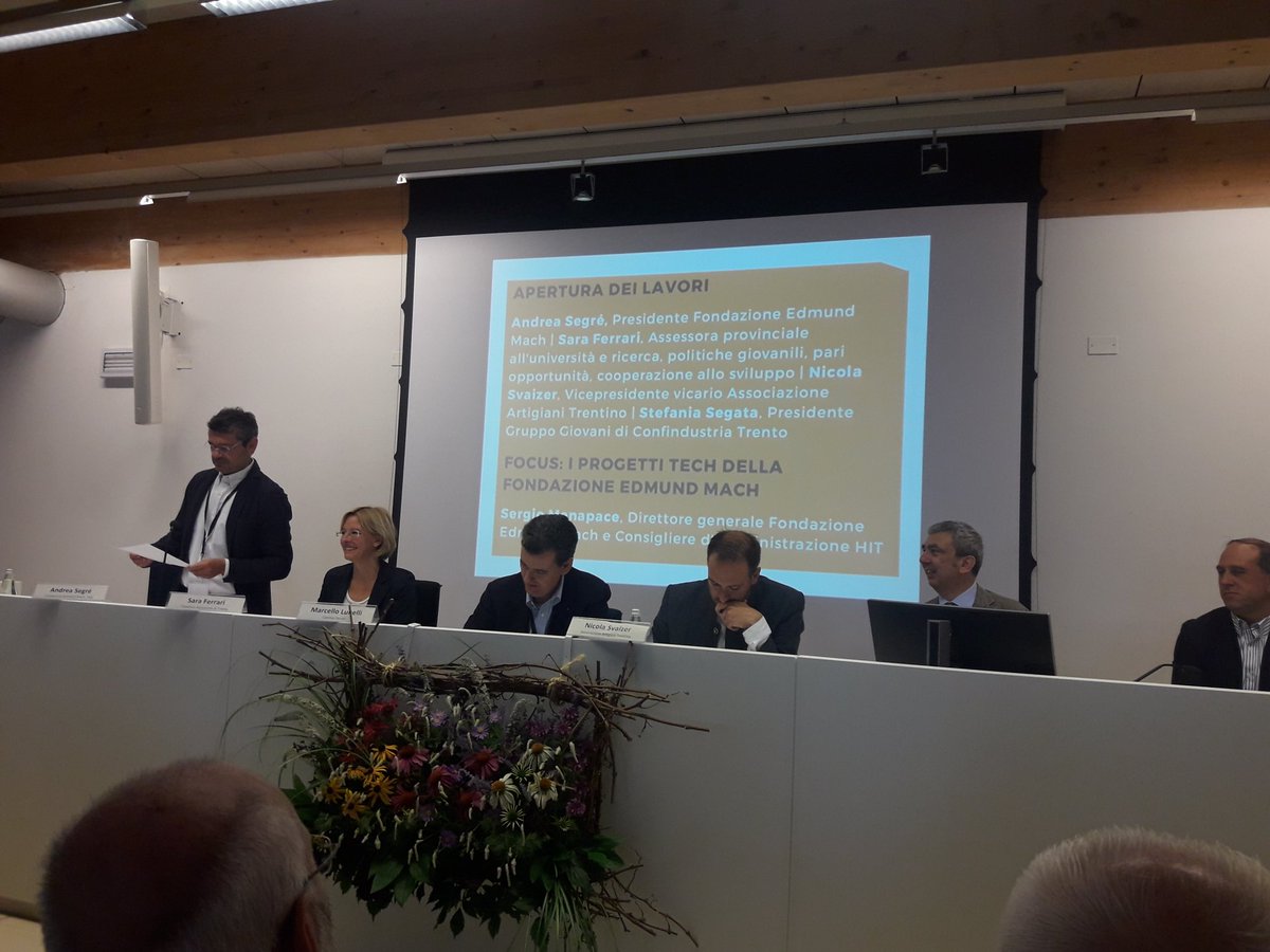 giaffred's tweet photo. Tutto pronto x inizio lavori @HIT_trentino @Fondazione_Mach convegno su #agrifood. @agriotlab @createnet @FBKcom presenti a condividere idee e competenze https://t.co/civLuES8Yr