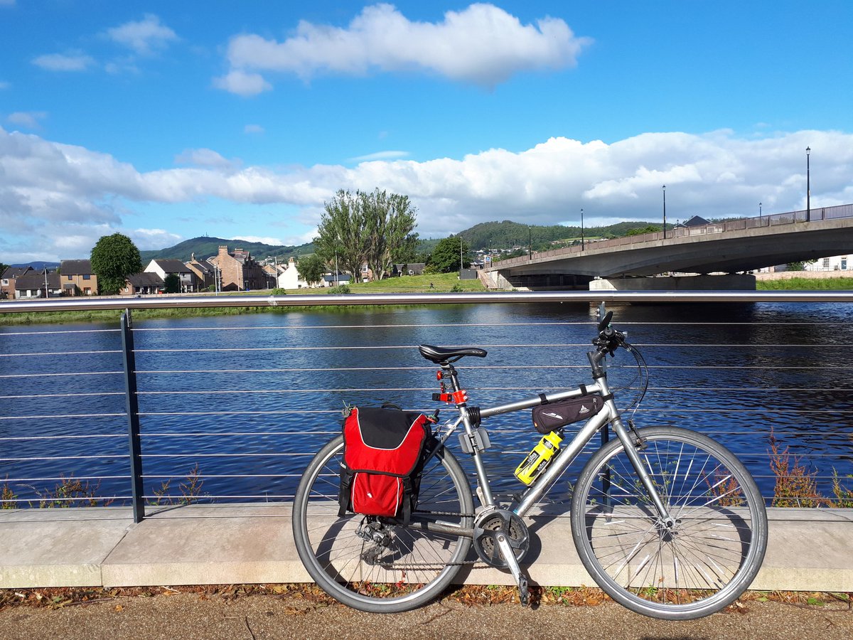 BL6John's tweet photo. Cycle to work this morning for #OwnYourStreetInverness ... great view from the cycle path over River Ness. More routes like this through the city would be great!

It's also #CleanAirDay - double the reason to get out and about this midsummer!

@ownyourstreeti1 https://t.co/awjB3p6Y0c