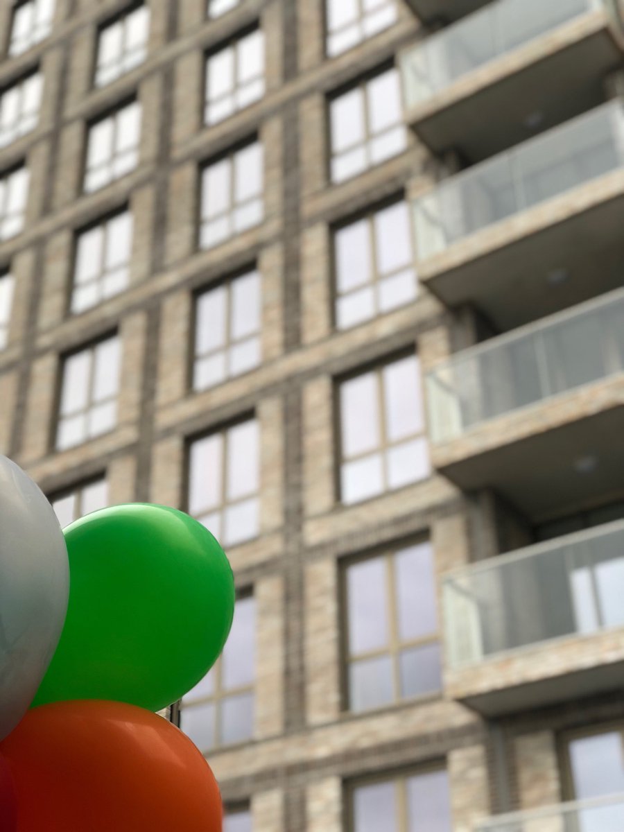 Vandaag laatste 🔑sleuteluitreikingen met ⁦<a href="/WoonpartnersMH/">Woonpartners MH</a>⁩  en ⁦<a href="/BRONTECHNOLOGIE/">BRON|TECHNOLOGIE</a>⁩ voor de #duurzame energielevering van de GS toren in Gouda. Bewoners: veel comfort en woonplezier gewenst!