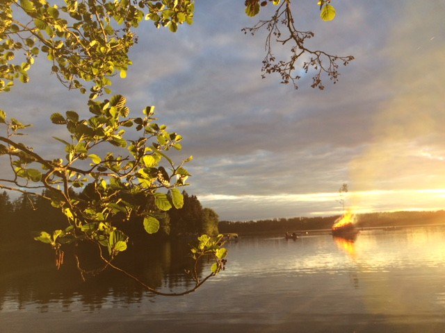Have a relaxing #Midsummer everyone! ☀️