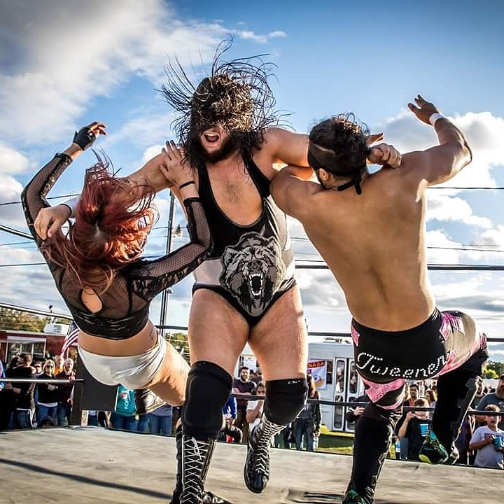 This weekend. <a href="/ChucksBBQDarien/">Chuck's BBQ</a> <a href="/chicago_events/">Chicago Events</a> <a href="/ChicagosBestTV/">Chicago's Best</a>