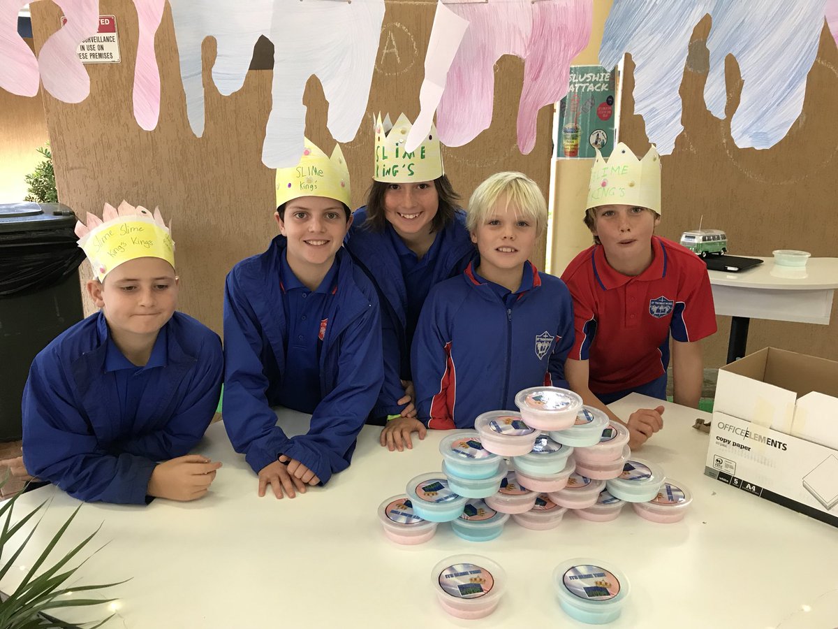 martymajor69's tweet photo. Year 6 Business and Economics. Young Entrepreneurs going at it!! https://t.co/FPaqmm0o5G
