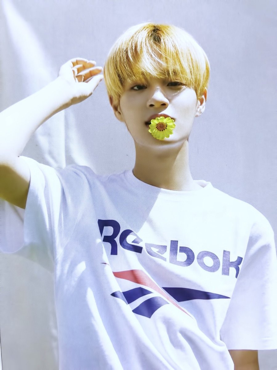 jinhwinoona's tweet photo. mini sunflower Baejin x Daehwi HD
Lols
Dazed x Reebok https://t.co/zxh2Too0EO
