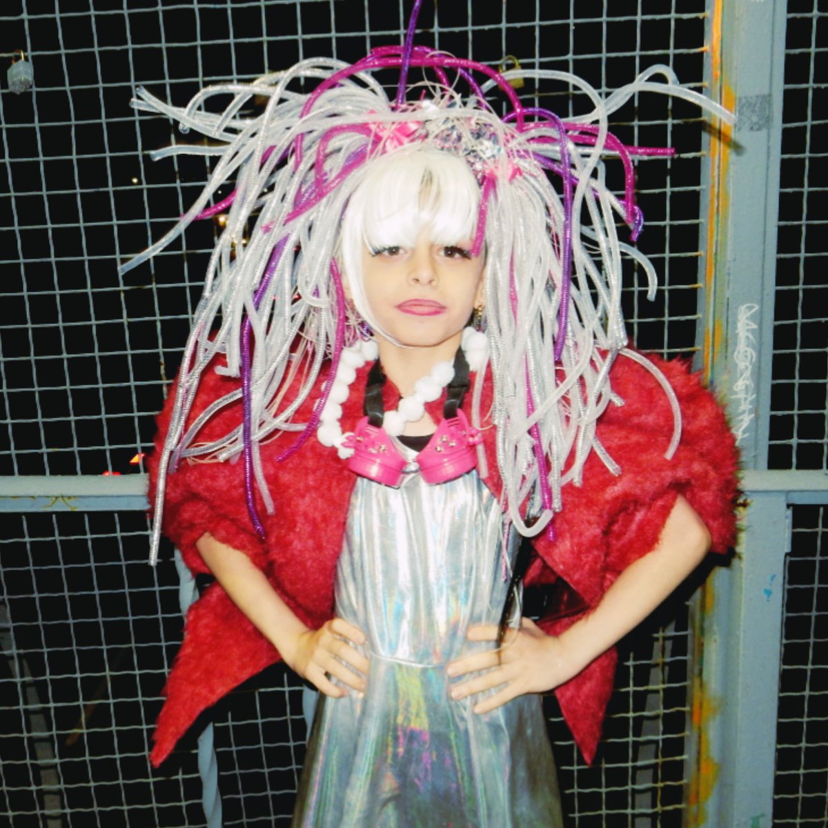 desmond_amazing's tweet photo. The World's Youngest Club Kid
.
Cupid jacket by @TheHouseofMann
.
#houseofmann #androgynous #babydrag #brooklyndrag #clubkid #clubkids #clubrat #drag #dragkid #dragkids #dragpunk #dragqueen #dragslayer #dragutante #genderbender #genderqueer #lgbt #lgbtq #nycdrag #desmondisamazing https://t.co/0YZiWIBUIO