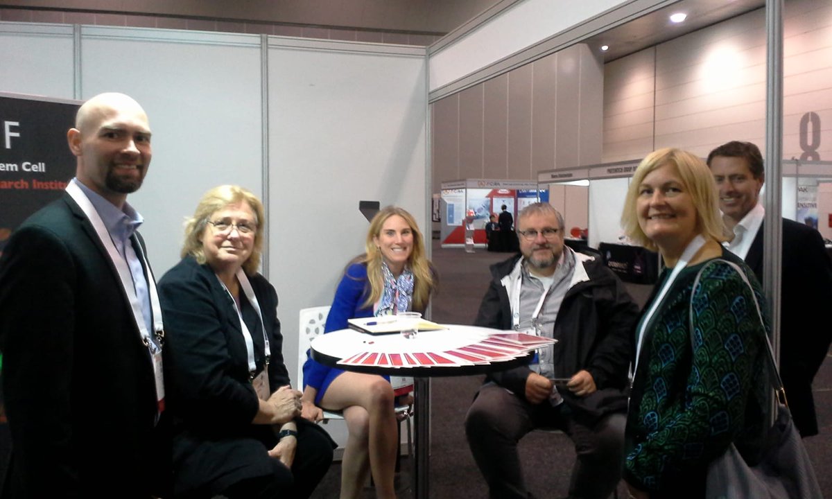 nyscf's tweet image. Great to hang out with @CoffeyPete, @ParmarLab, @jeannefrances &amp;amp; @MinervaBio folks at the #ISSCR2018 NYSCF booth!