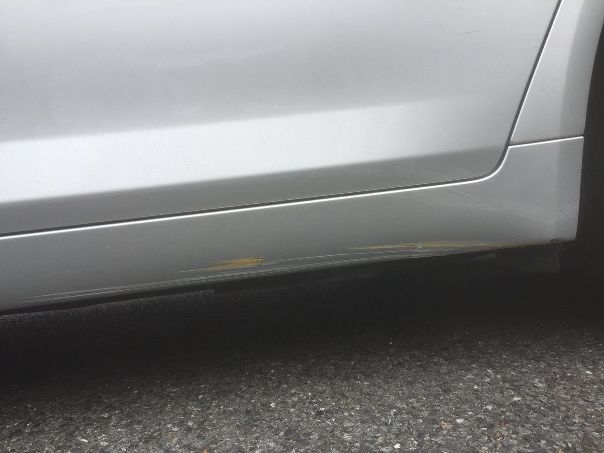 サンダーズーム7 関工場長 على تويتر 前にくっついてるヘタクソ棒の取り外しの穴埋めするので 同時にやってもらえばいいので機会損失 的にはいいので まぁいつものこと ということでｋ 車 入れ替えると 最初の頃どこかしら擦ること6車連続 免許返上しろｗ