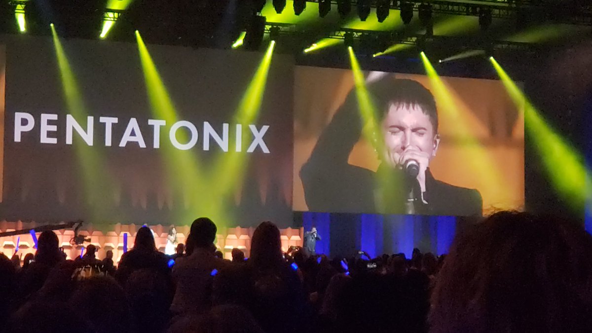 HollyAPayne's tweet photo. Great show last night @PTXofficial @mitchgrassi @scotthoying https://t.co/2OWMiap1aY