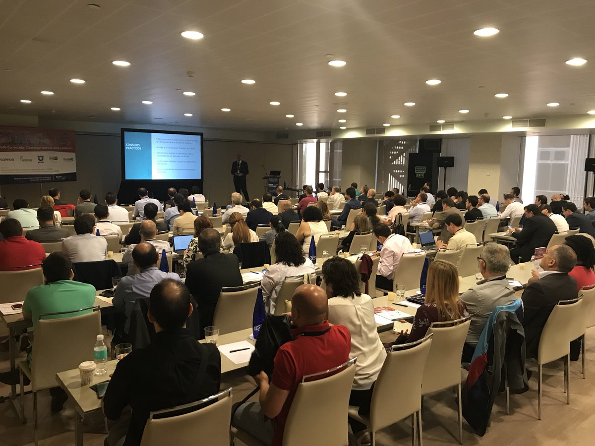 fjverderas's tweet image. La #Ciberseguidad como pilar de la confianza en empresas cada vez más digitales #ForoASLAN ahora la visión de @acuntia
