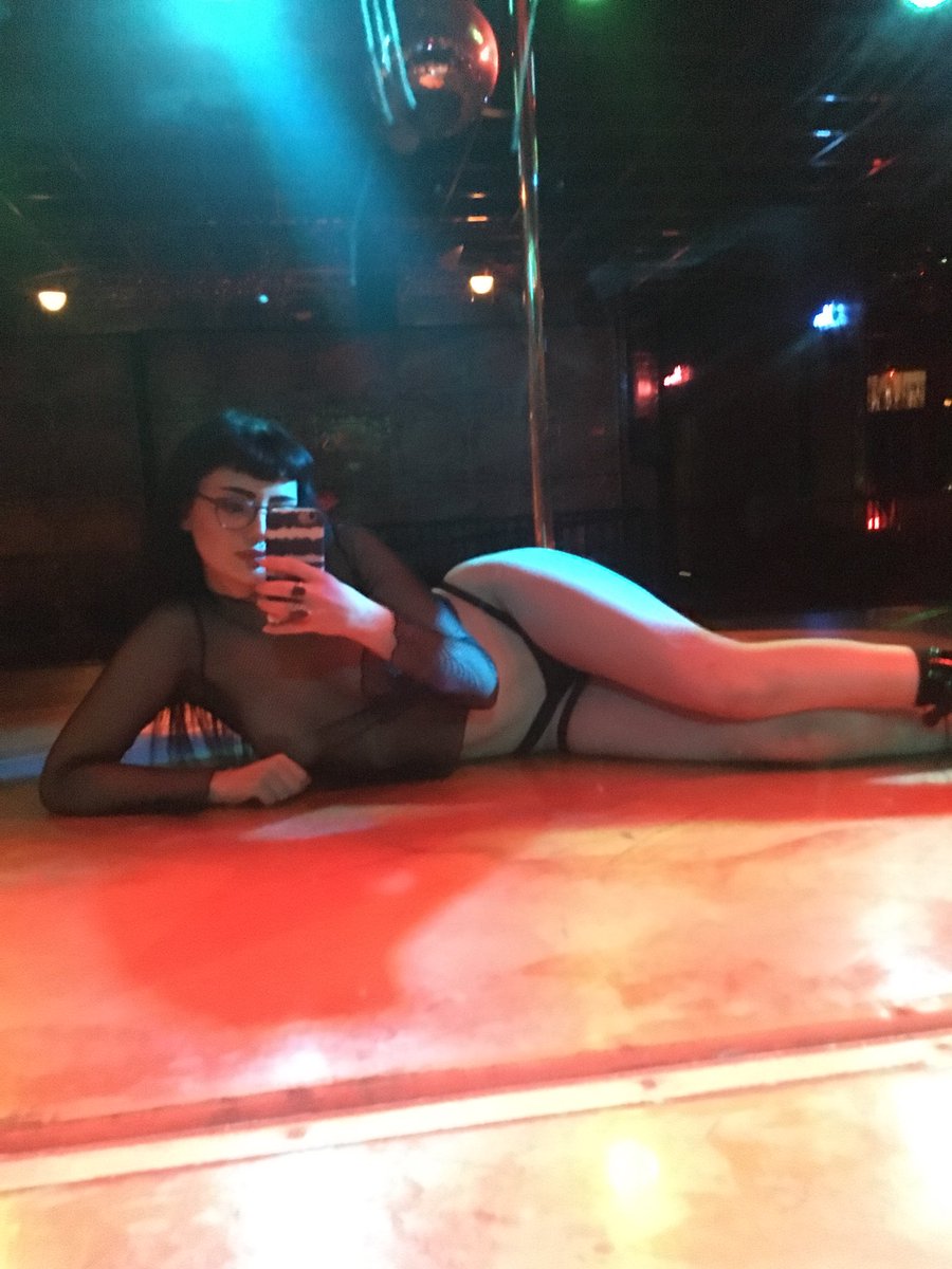 RT. lil goth stripper babe. @queercommie. @taraa_dactyyyl. 